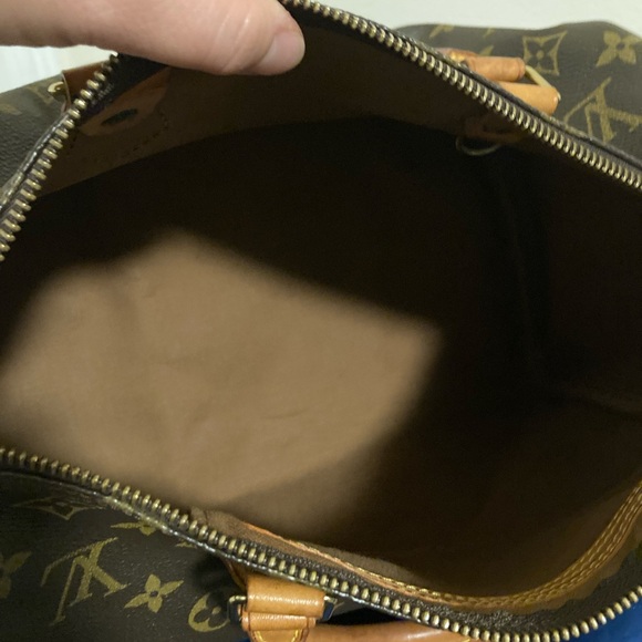LOUIS VUITTON MONOGRAM SPEEDY 30 W/ LOCK & KEY - Picture 15 of 17